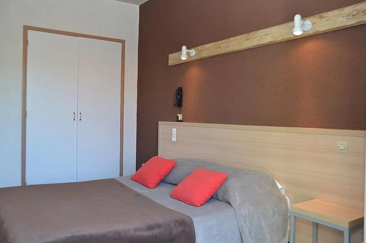Hotel Le Terminus Le Lavandou France