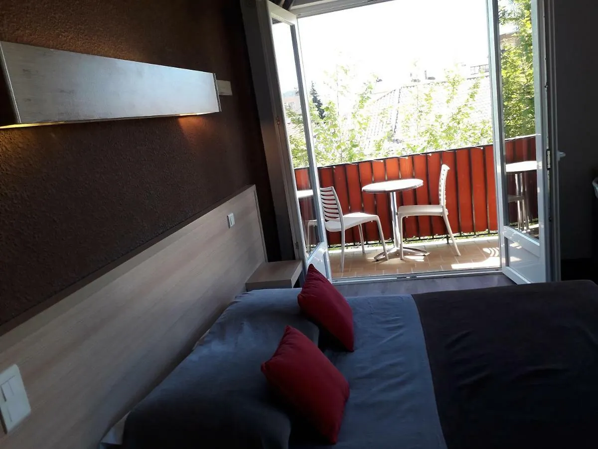 Hotel Le Terminus Le Lavandou 2*,
